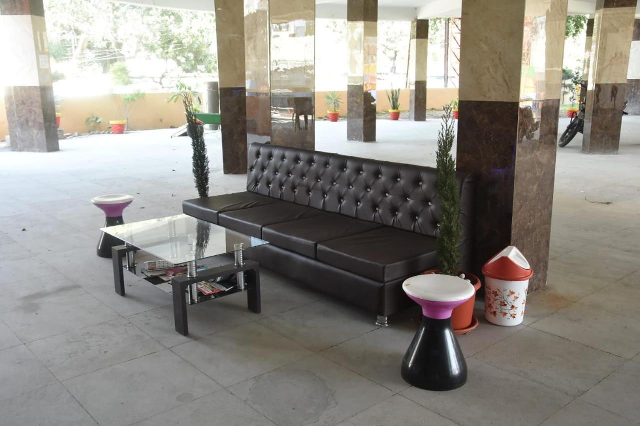 Hotel Shivanjali Palace Ujjain Exterior foto