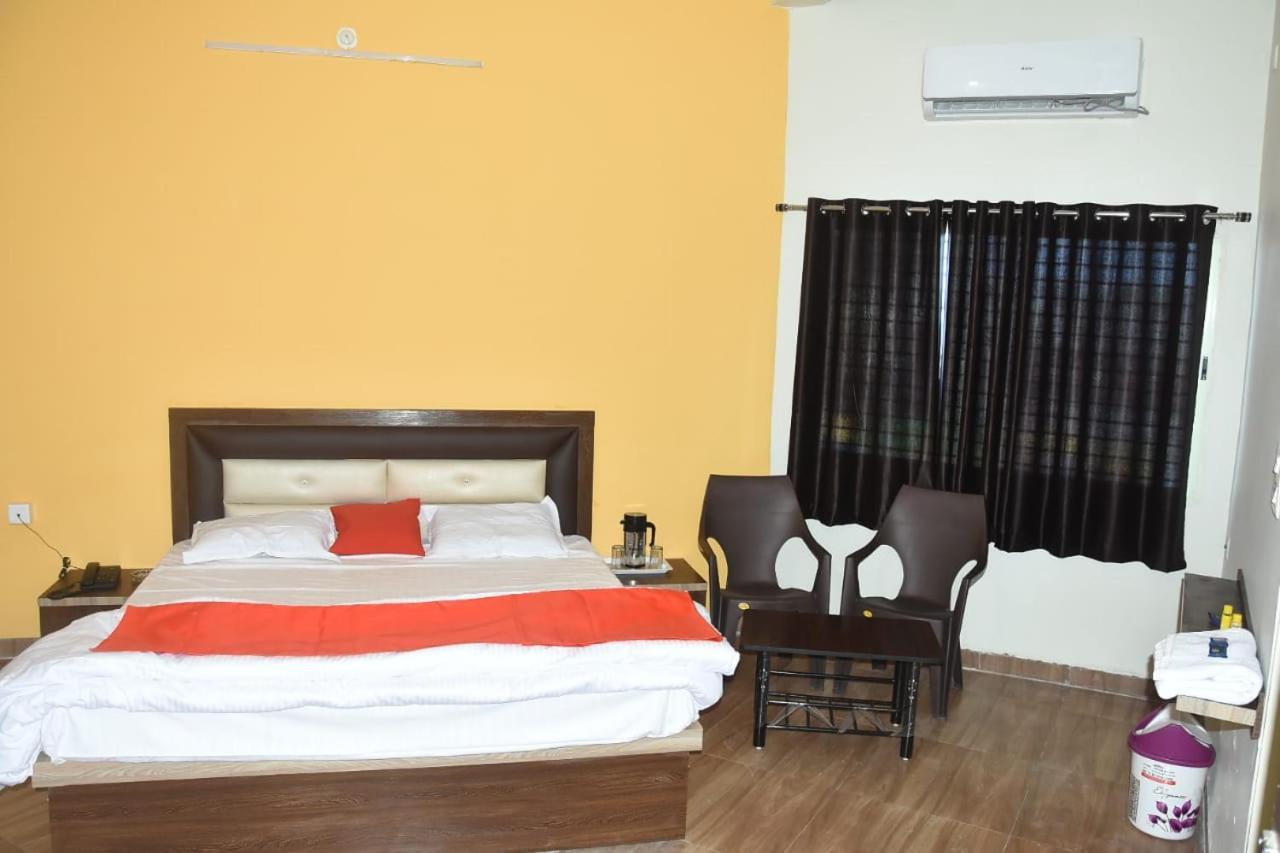Hotel Shivanjali Palace Ujjain Exterior foto